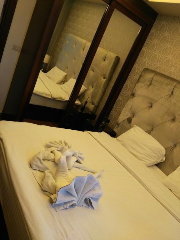 Nadine Hotel Suites Amman Exterior photo