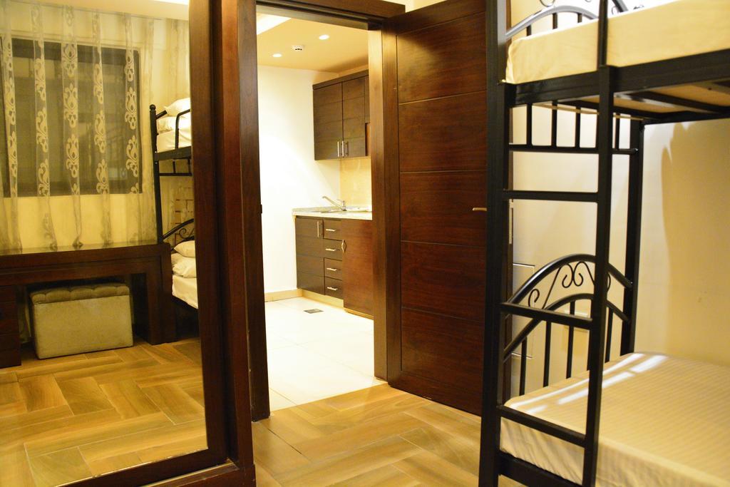 Nadine Hotel Suites Amman Exterior photo