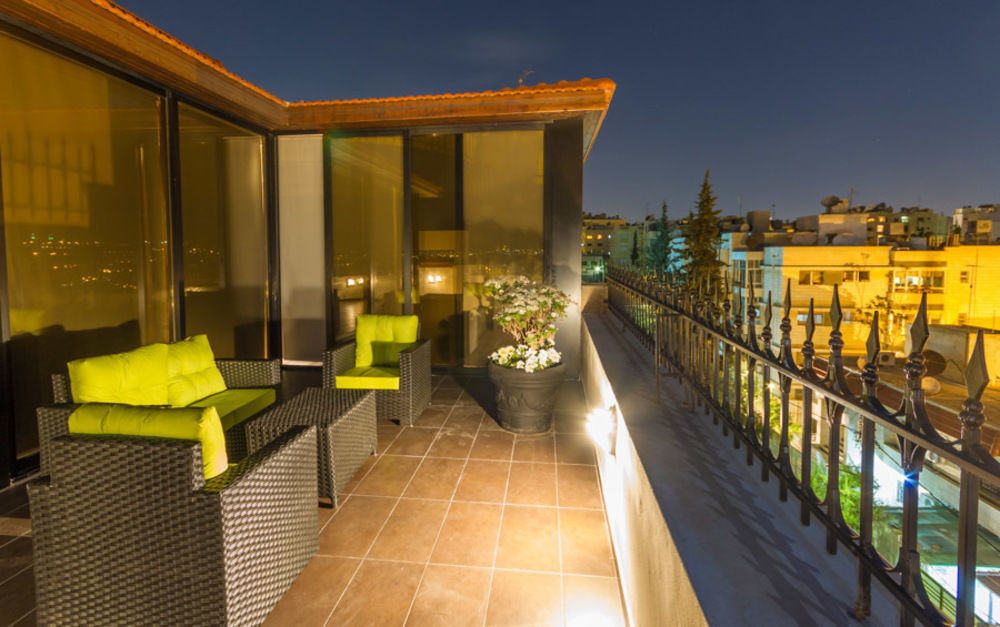 Nadine Hotel Suites Amman Exterior photo