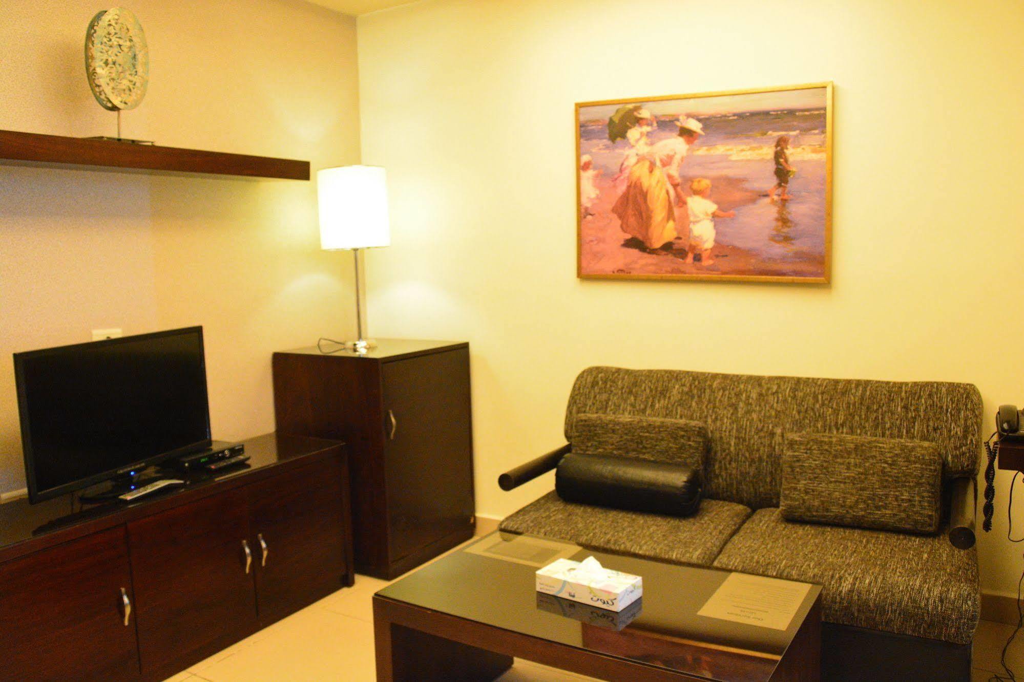 Nadine Hotel Suites Amman Exterior photo